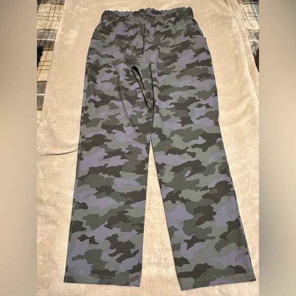 Lululemon keep moving high rise- full length - Picture 2 of 9